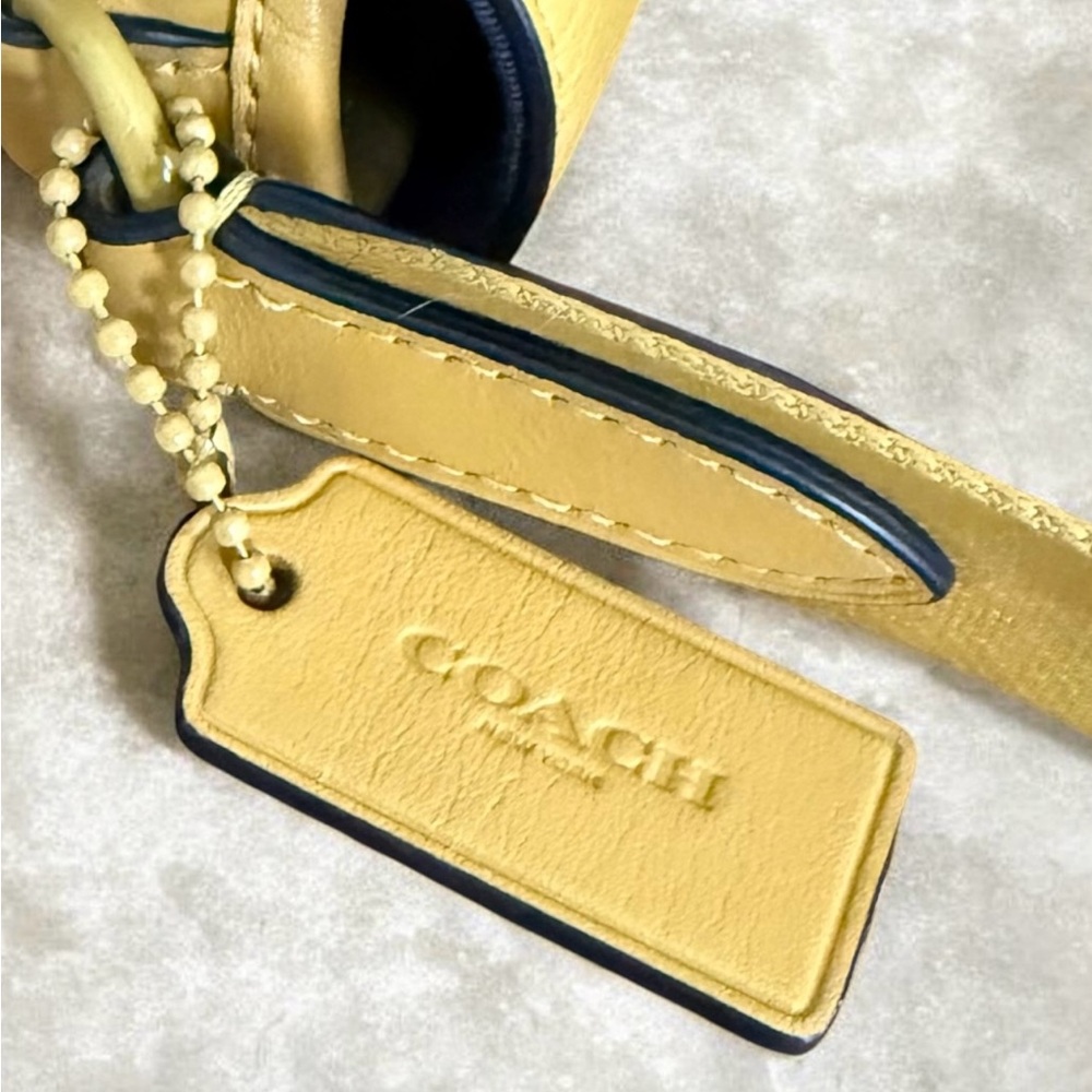 Coach Yellow Leather Crossbody Bag! - Picture 12 of 13